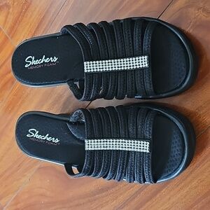 Skechers Black Slip On Memory Foam Wedge Sandals With Bling Sz 10 NWT